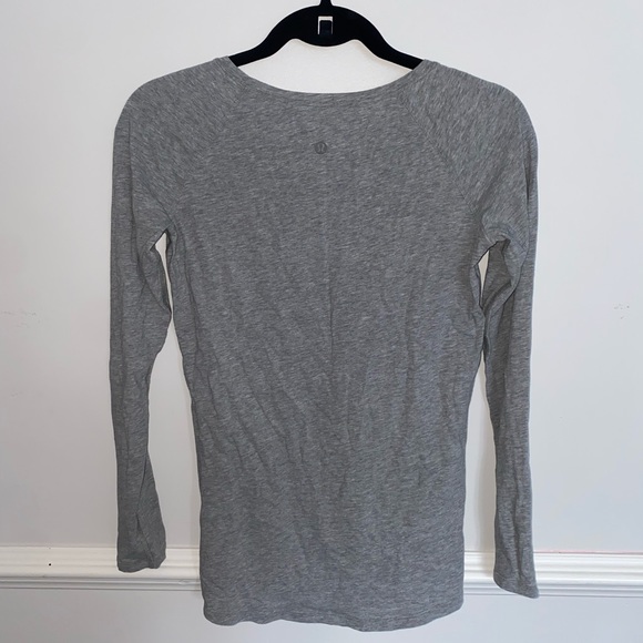 Grey Lululemon Long sleeve - Picture 2 of 2